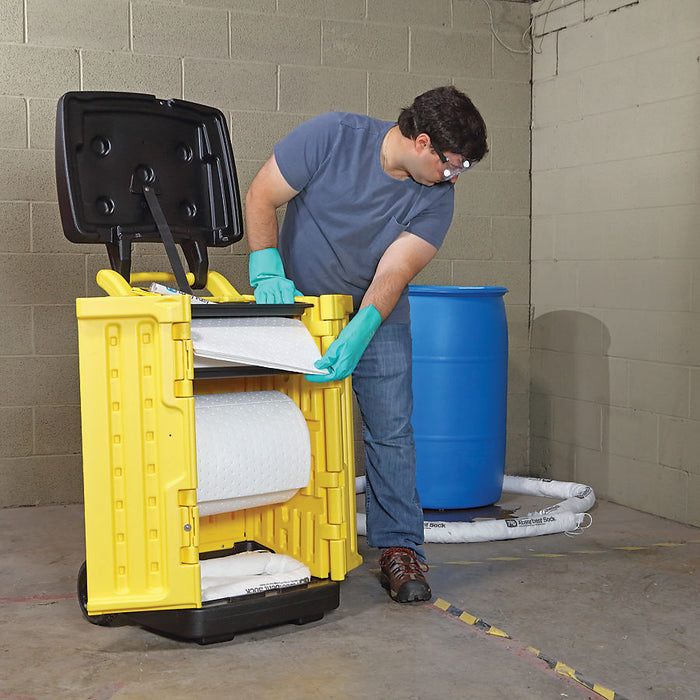 PIG® Oil-Only Quick-Response High-Visibility Spill Cart - KIT4401