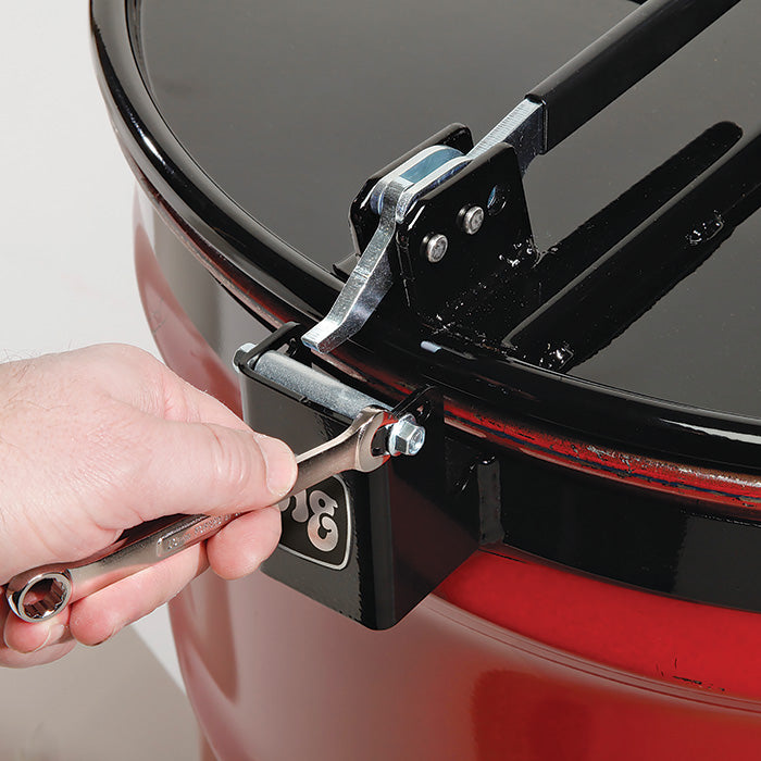 PIG® Latching Drum Lid - DRM659