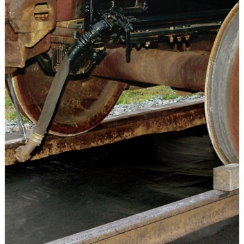 PIG® Oil-Only Railroad Absorbent Mat - MAT465